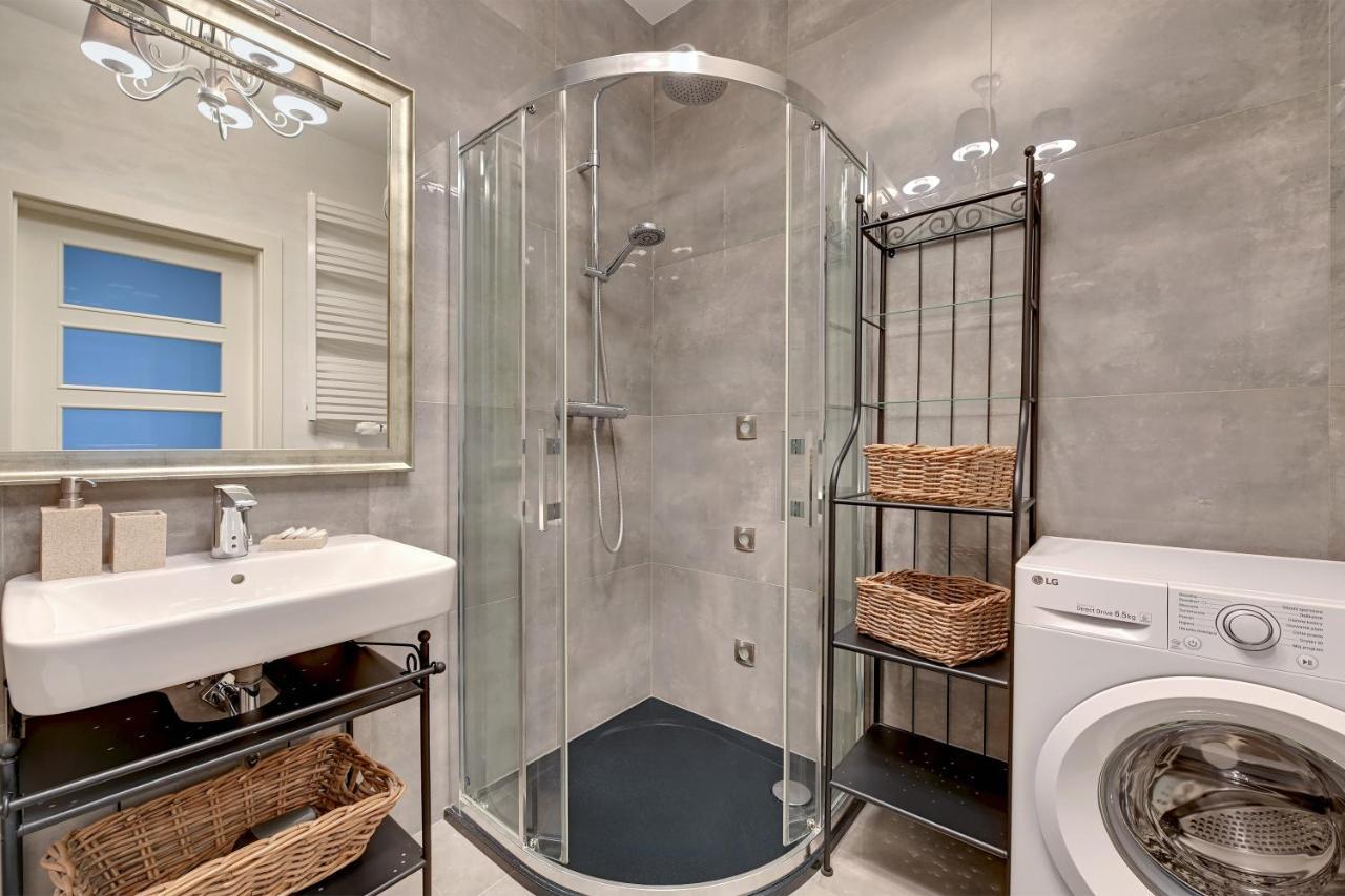 Apartments Riva - Nadmorski Dwor Premium グダニスク エクステリア 写真